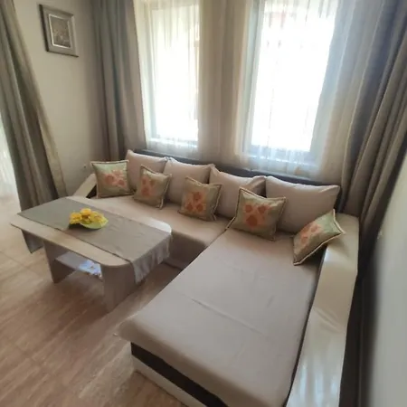 Jacky's - в влас Apartment *