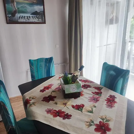 Jacky's - в влас Apartment *