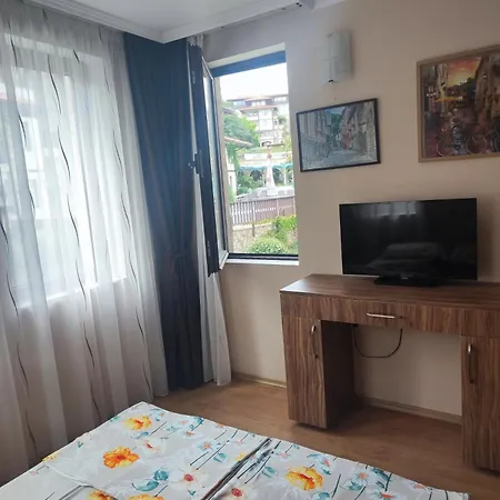 Jacky's - в влас * スヴェティ・ヴラス