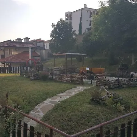 Jacky's - в влас アパート